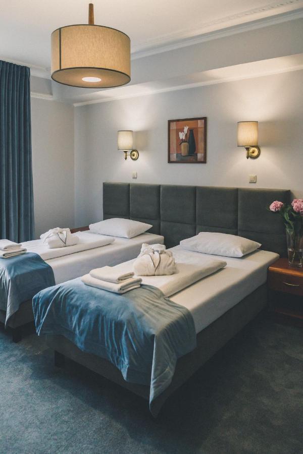 Hotel Czardasz Spa & Wellness Płock Extérieur photo