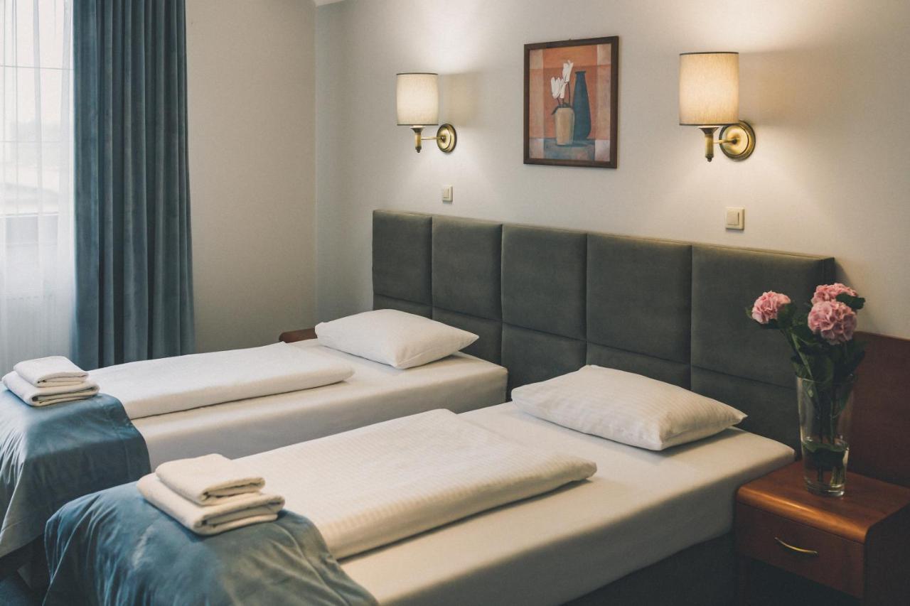 Hotel Czardasz Spa & Wellness Płock Extérieur photo