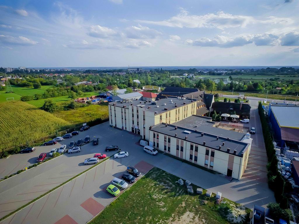 Hotel Czardasz Spa & Wellness Płock Extérieur photo